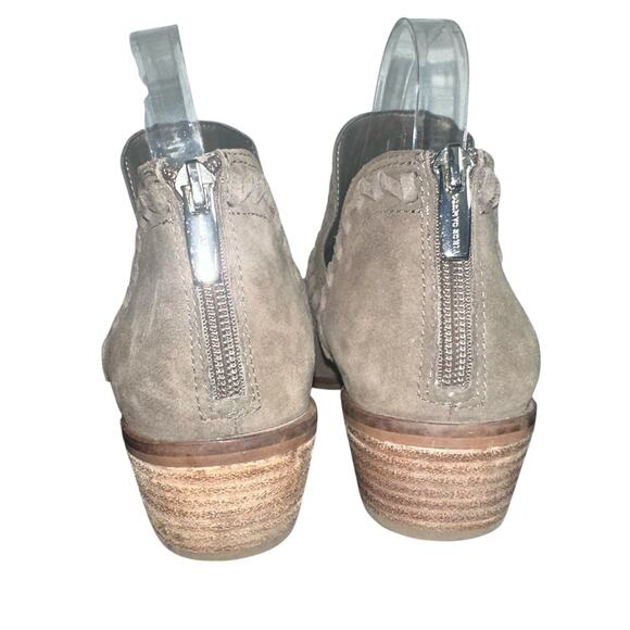 Vince Camuto Palmina Bootie Sz 8W Taupe Suede Cutout Low Heel Perforated Western - Picture 4 of 10
